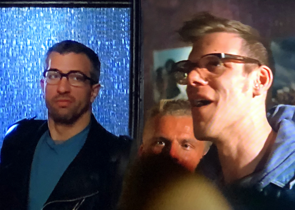 Randy betritt das Lokal